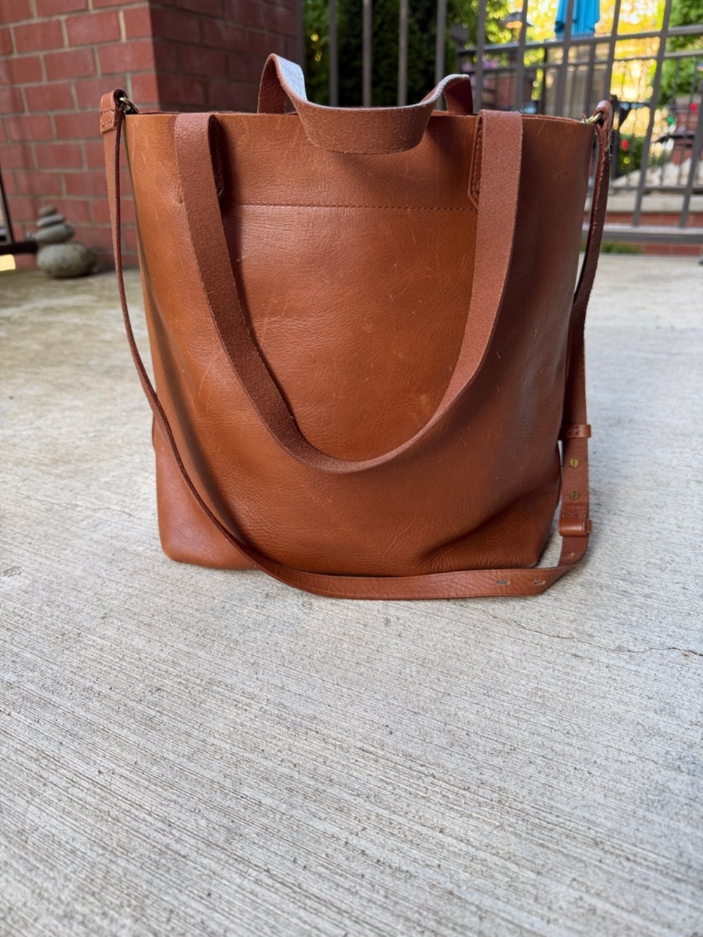 Madewell Medium Classic Brown Leather Tote Shoulder Bag